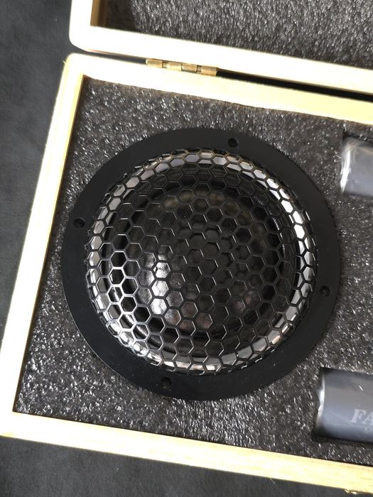 Среднечастотный купольный динамик Vlang ST500