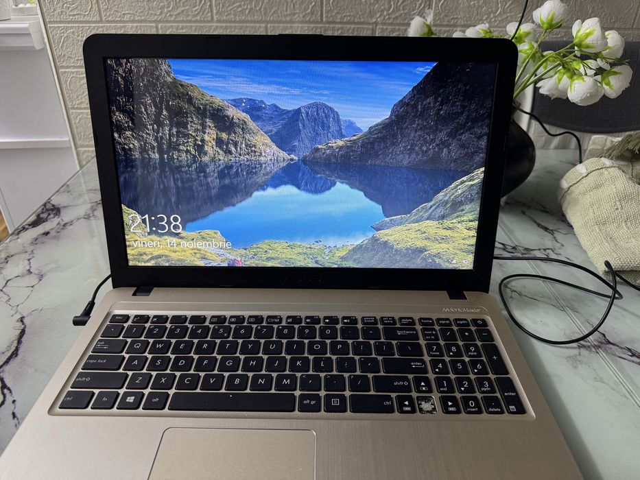 Laptop Asus Intel core I3