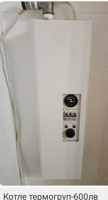 Продавам котле за парно на ток и радиатори