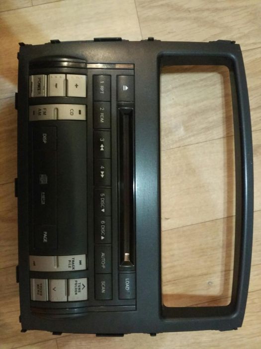 Панель магнитола на Пажеро-4