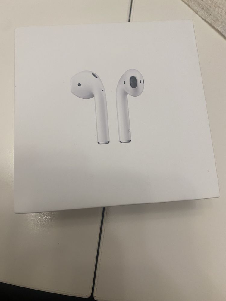 Airpods with charging case