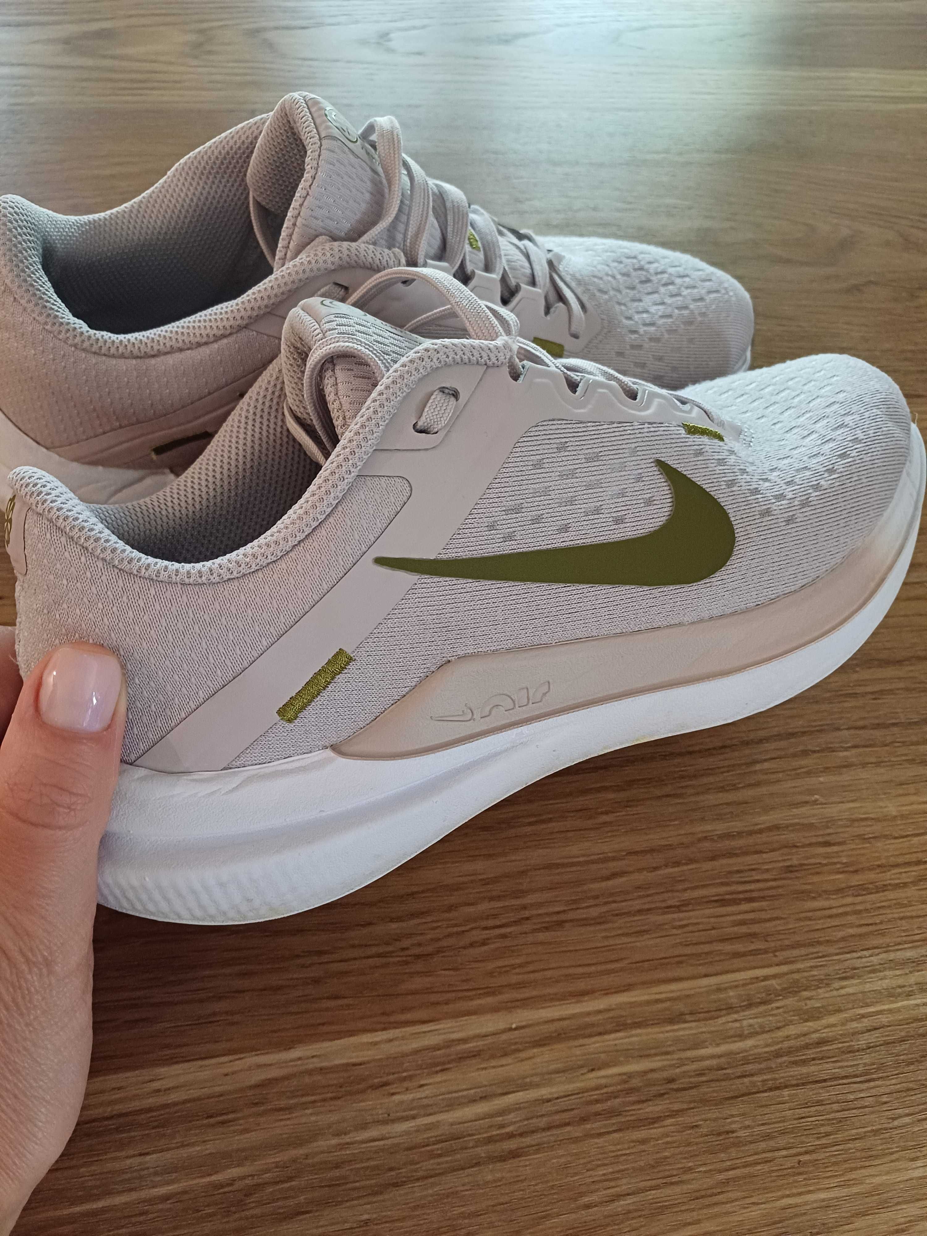 Маратонки Nike за момиче, размер 36,5