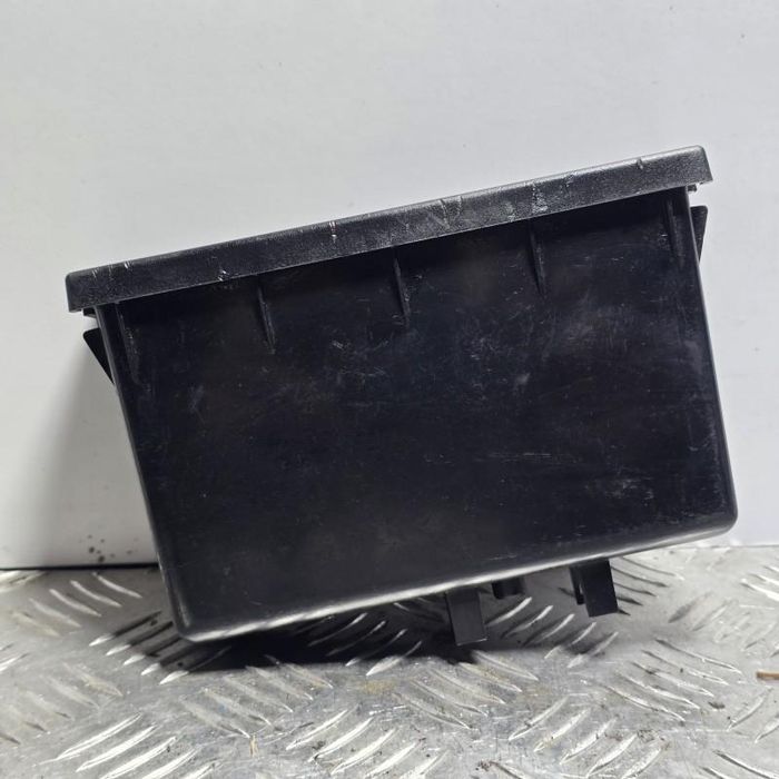 Spatiu depozitare centru bord Opel Movano