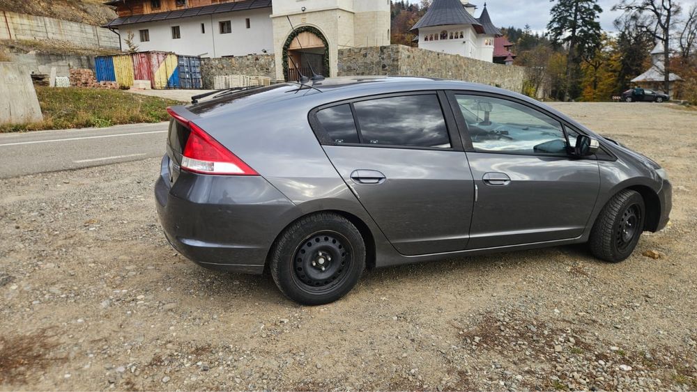 Honda insight hybrid