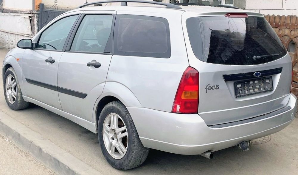 Focus mk1 (1.8 diesel) - motor,cutie,caseta,radiator,uși,haion,roti