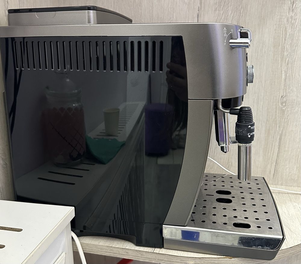 Кофемашина De’Longhi Magnifica S Smart