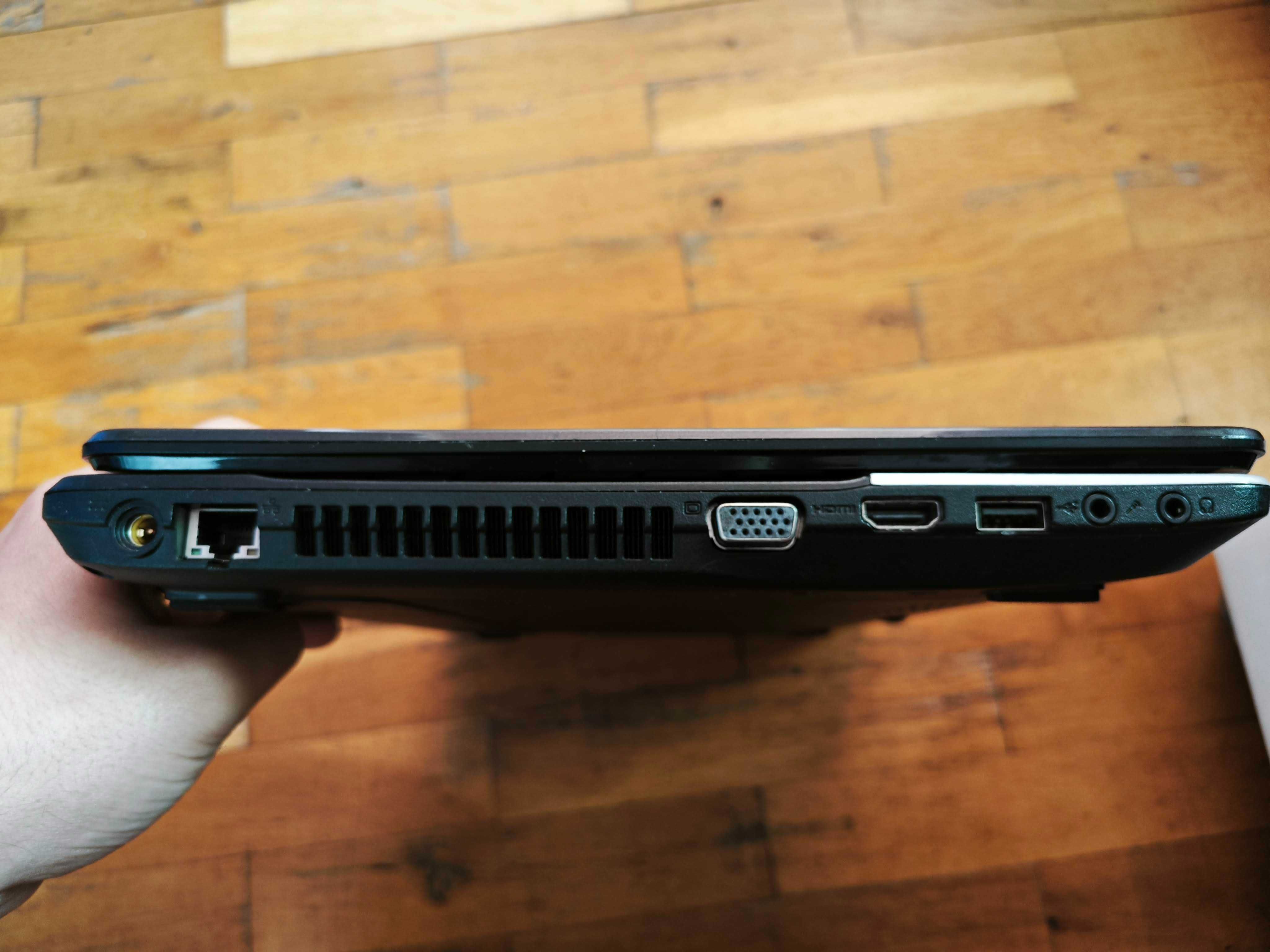 Лаптоп Acer Aspire E1-531 15.6" Intel 6GB RAM
