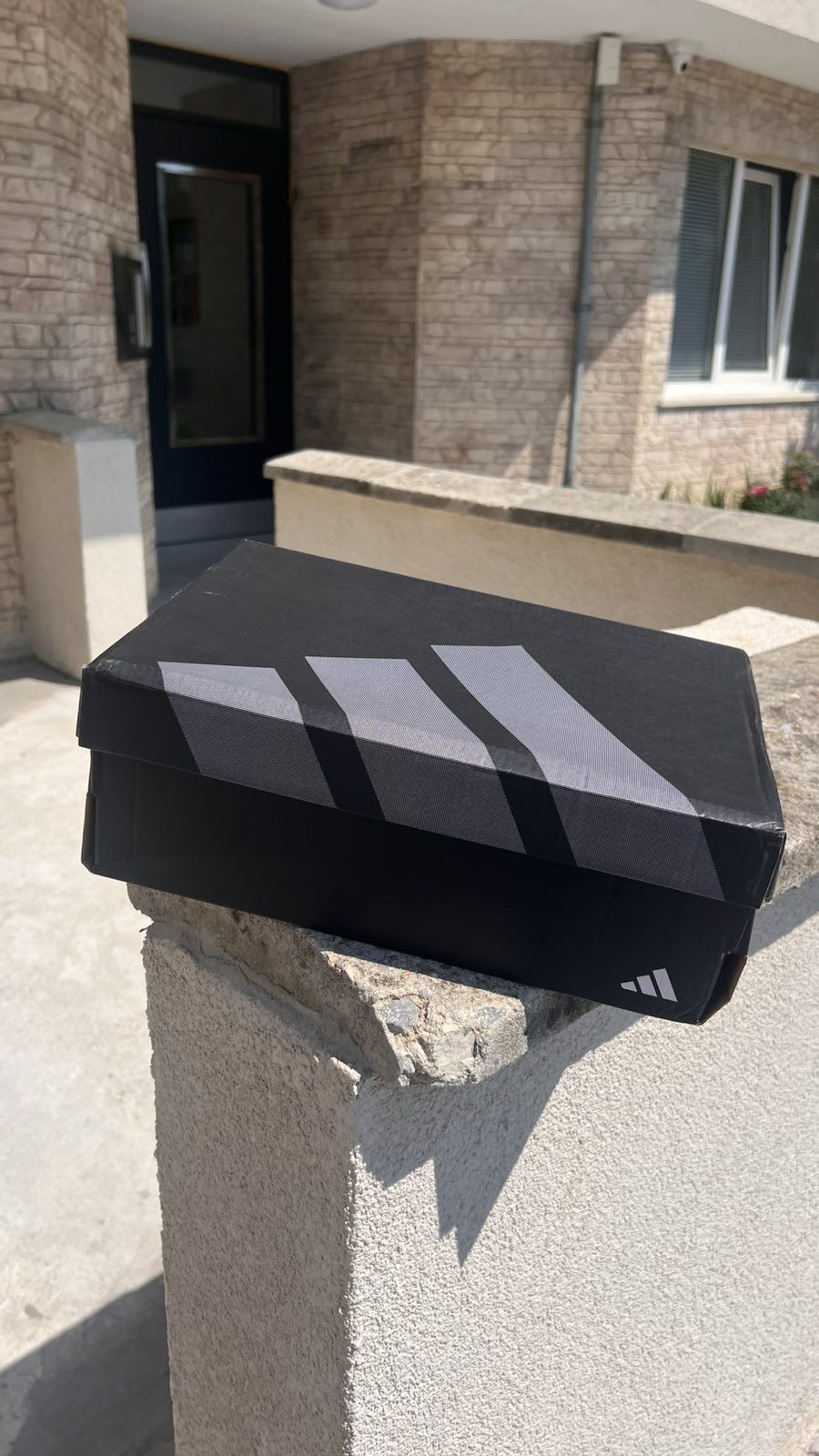 Adidas eu 45 / US 11