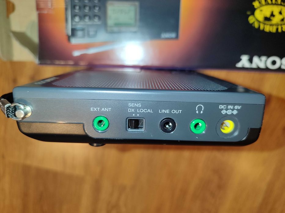 Радио Sony ICF-SW7600G FM Stereo/SW/MW/LW PLL World Radio.