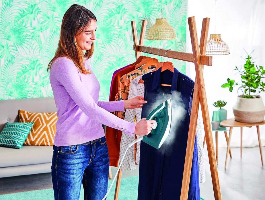 Парна станция за гладене Calor Express Essential, 2200W, парогенератор