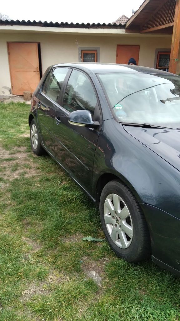 De vânzare VW golf 5