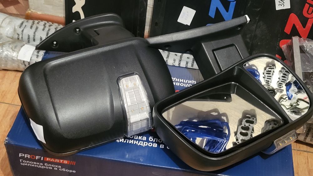 Продам боковое зеркало на газель