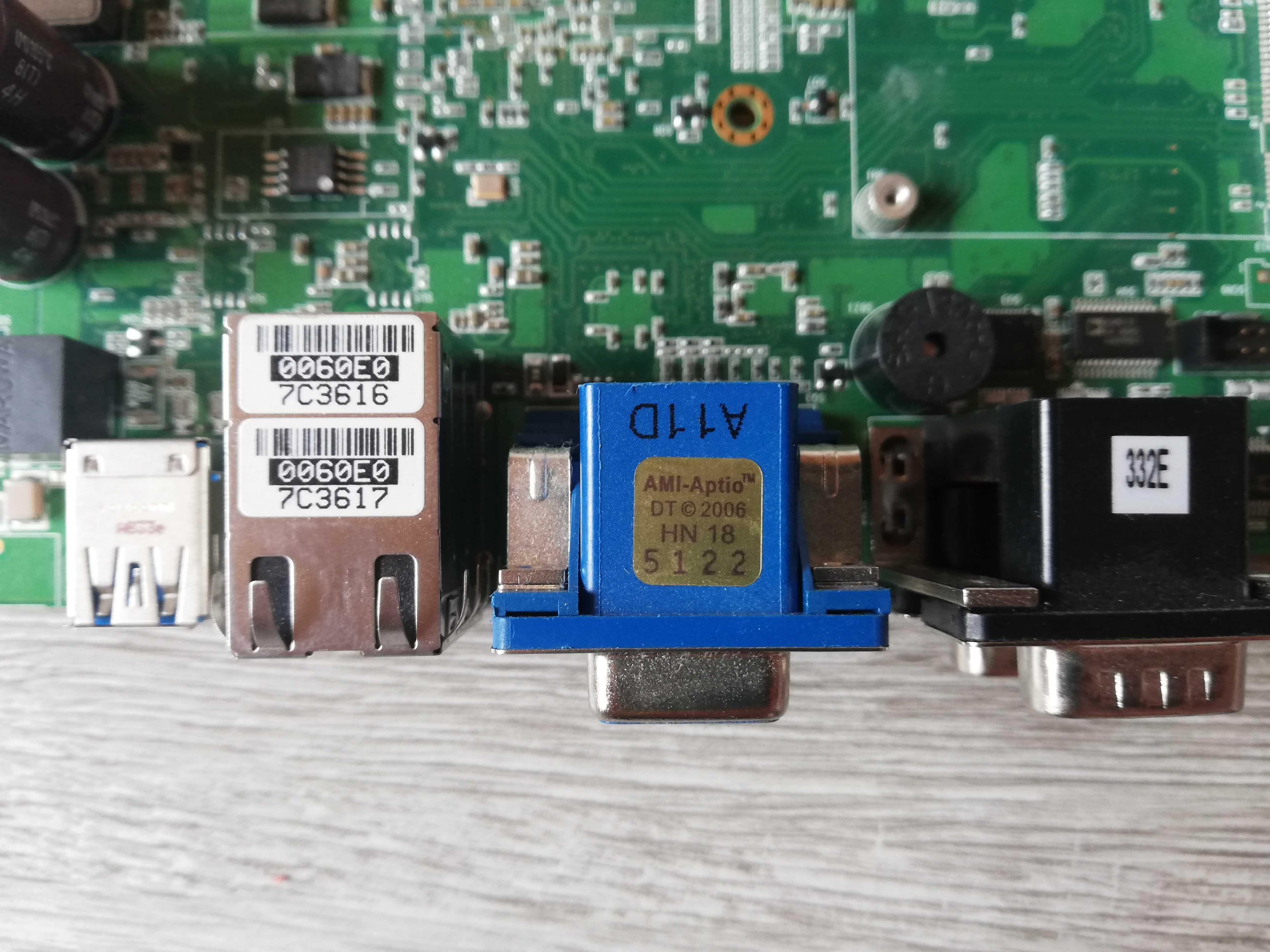 Axiomtek eBox626-853-FL Fanless Embedded PC
