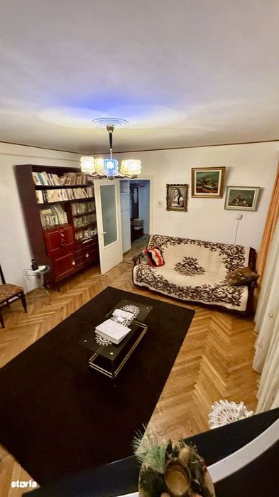 Apartament 3 camere - Muzeul de Istorie