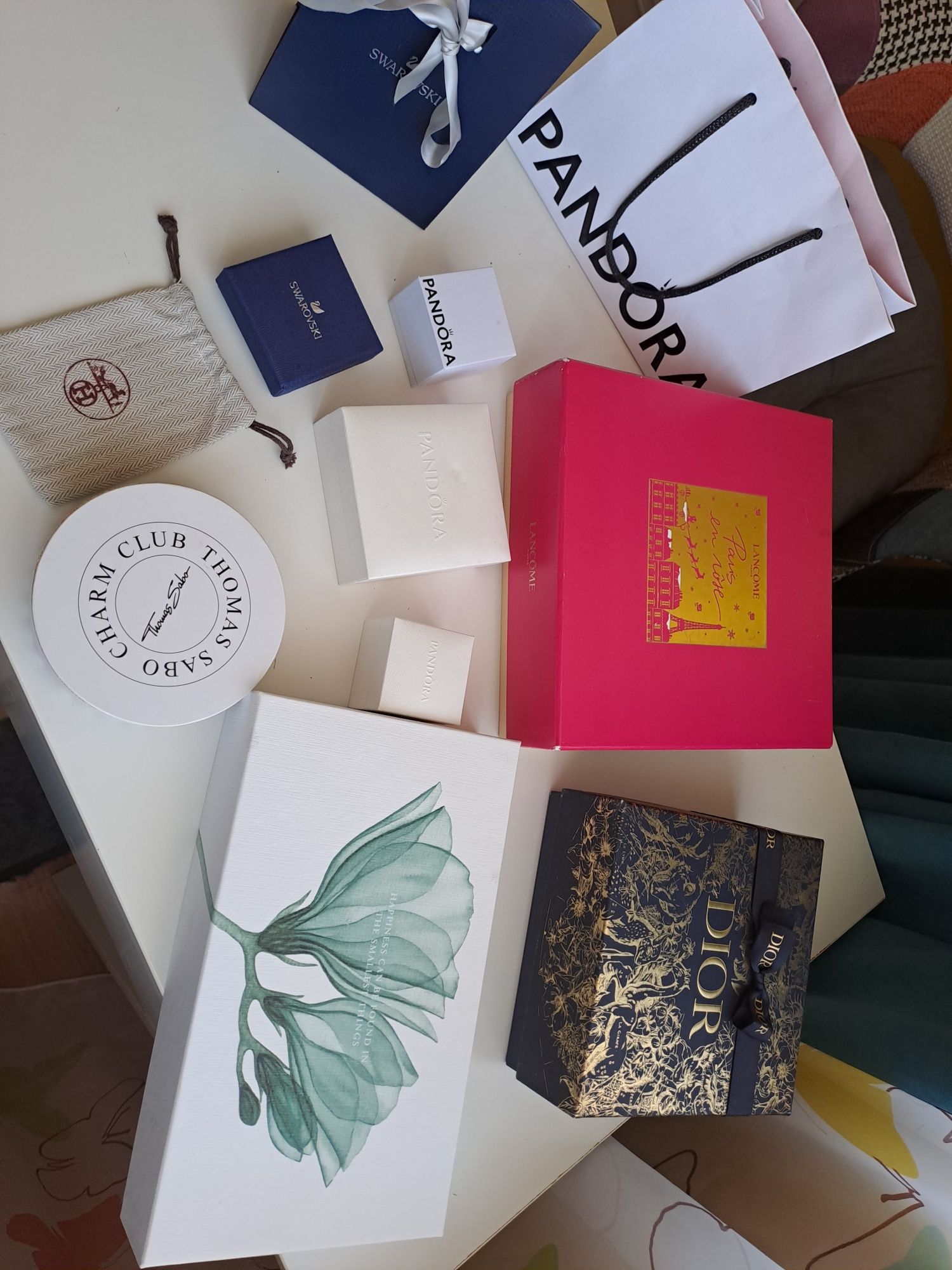Луксозни кутии Louis Vuitton, Gucci, Dior