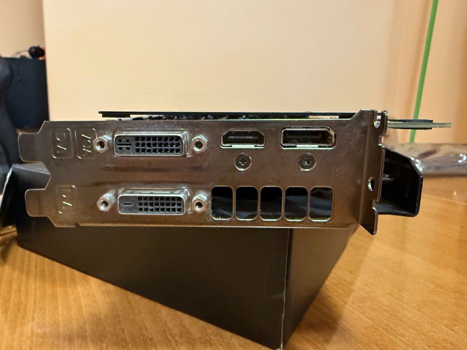 Видеокарта Nvidia GeForce Strix GTX 970 - 4GB