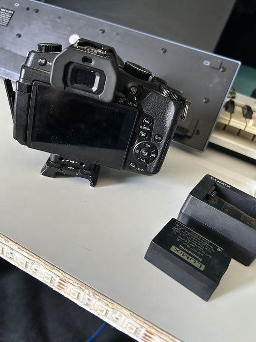 Panasonic Lumix G80 + 2 obiective