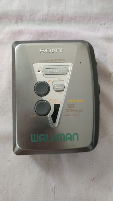 Vând doua Walkman Sony