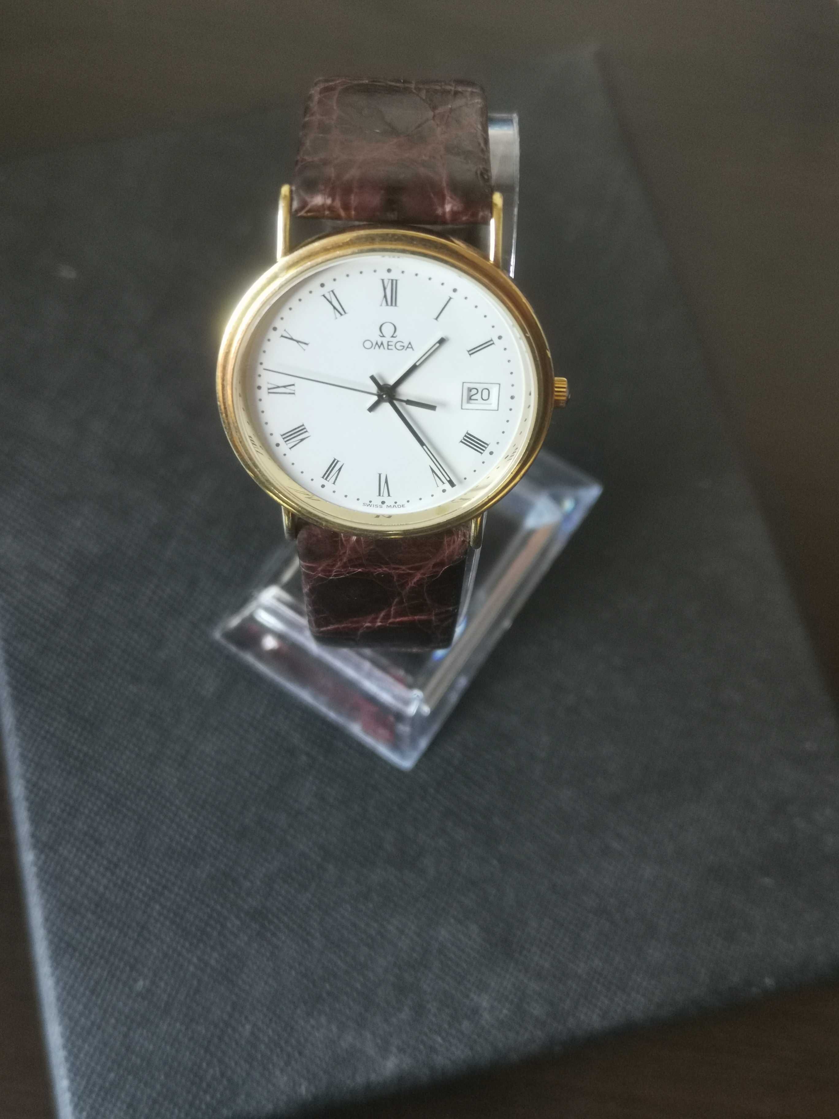 Часовник Omega злато 18k