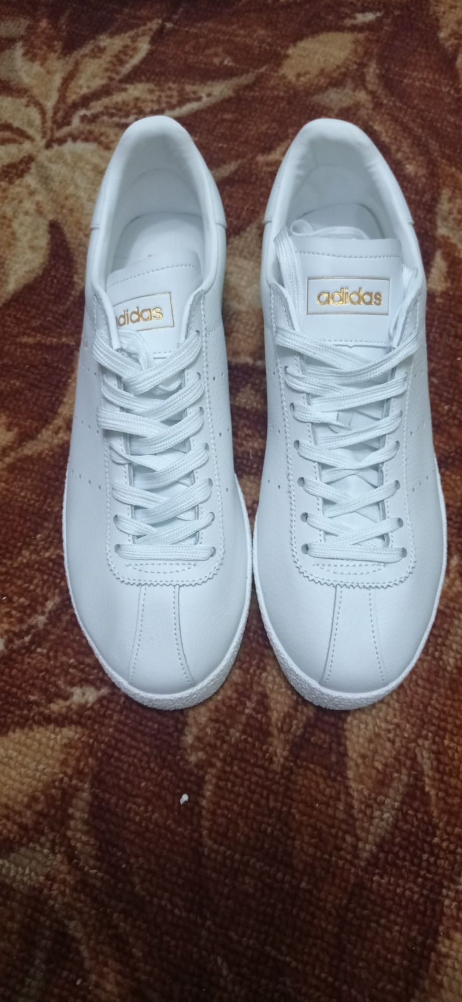 Krasofka ADIDAS vetnam 42razmer