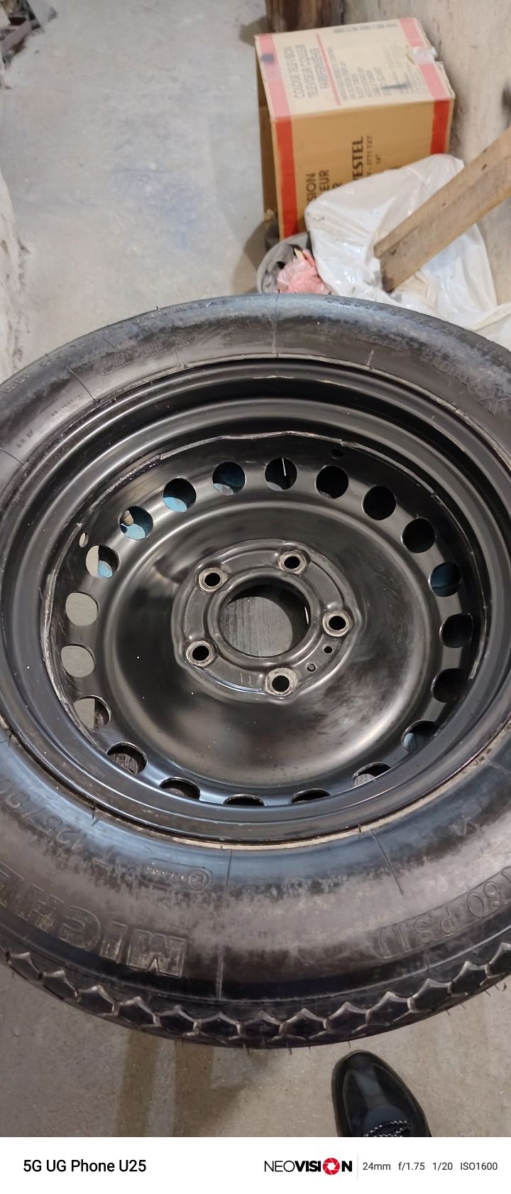 Резервна гума за BMW 1,3,5 серия
