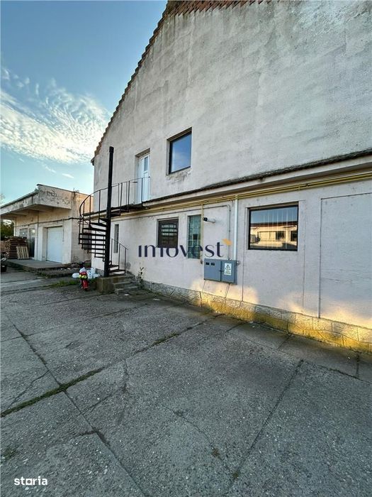 De vanzare spatiu industrial cu hala și birouri – str. Baritiu, S