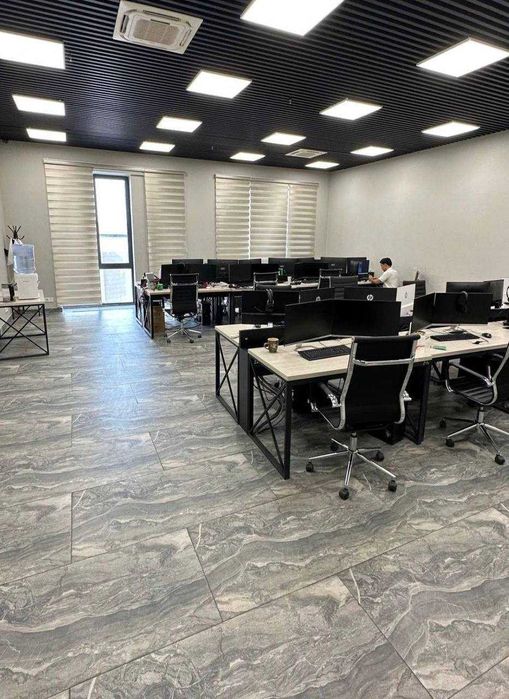 Аренда в бизнес центре 250м2 3 этаж ул. Махтумкули