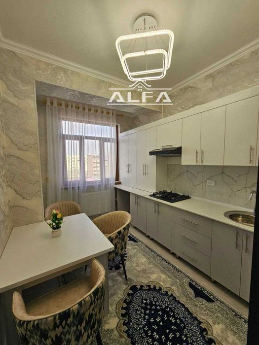 Buxoroda kvartira sotiladi 3 xonali 78m² 4-qavat.