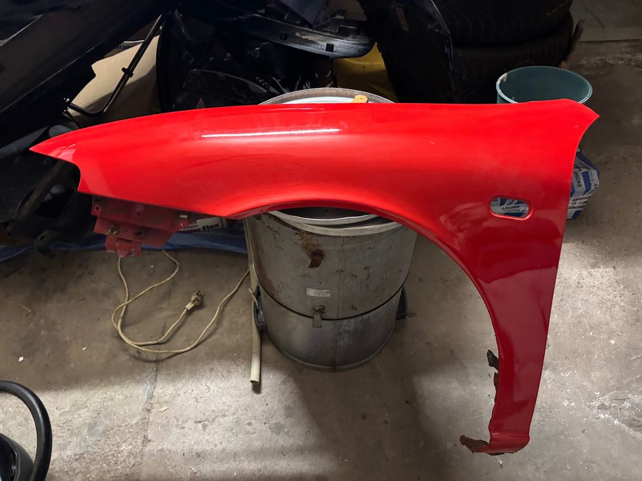 Преден ляв калник за Сеат леон 2001г