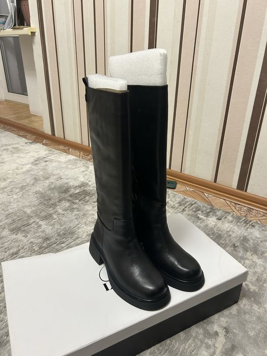 Сапоги натуральная кожа, цигейка. новые.