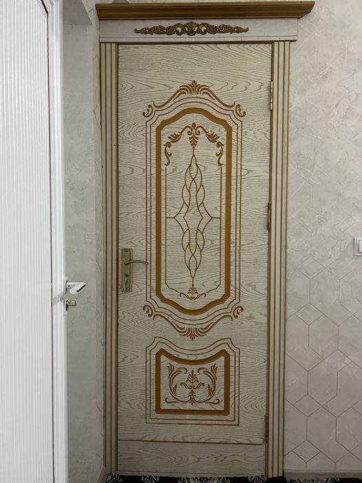 Eshik sotiladi 90•105 razmerda 3 dona 250 mingdan holati a’lo