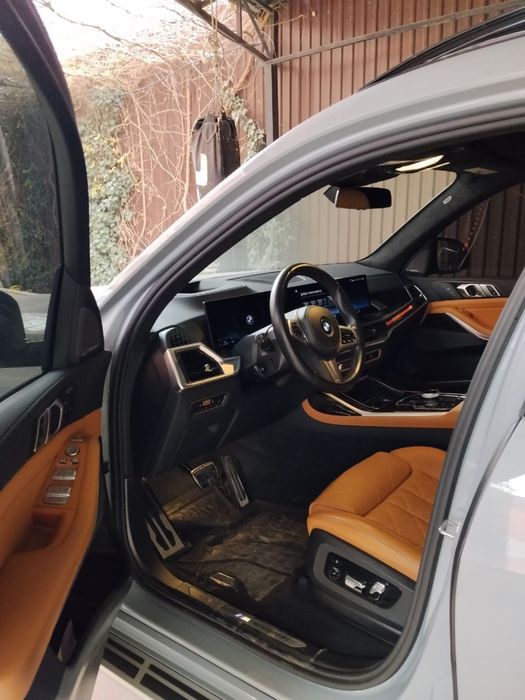 Продается BMW X7 40i