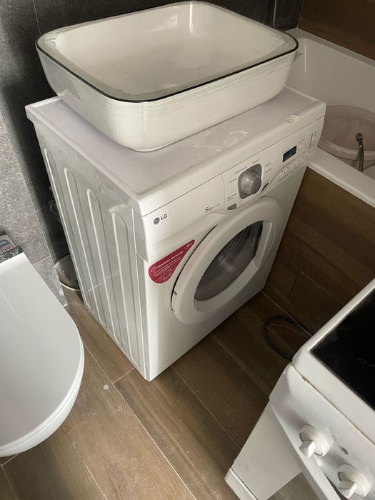 Продам стиральную машинку