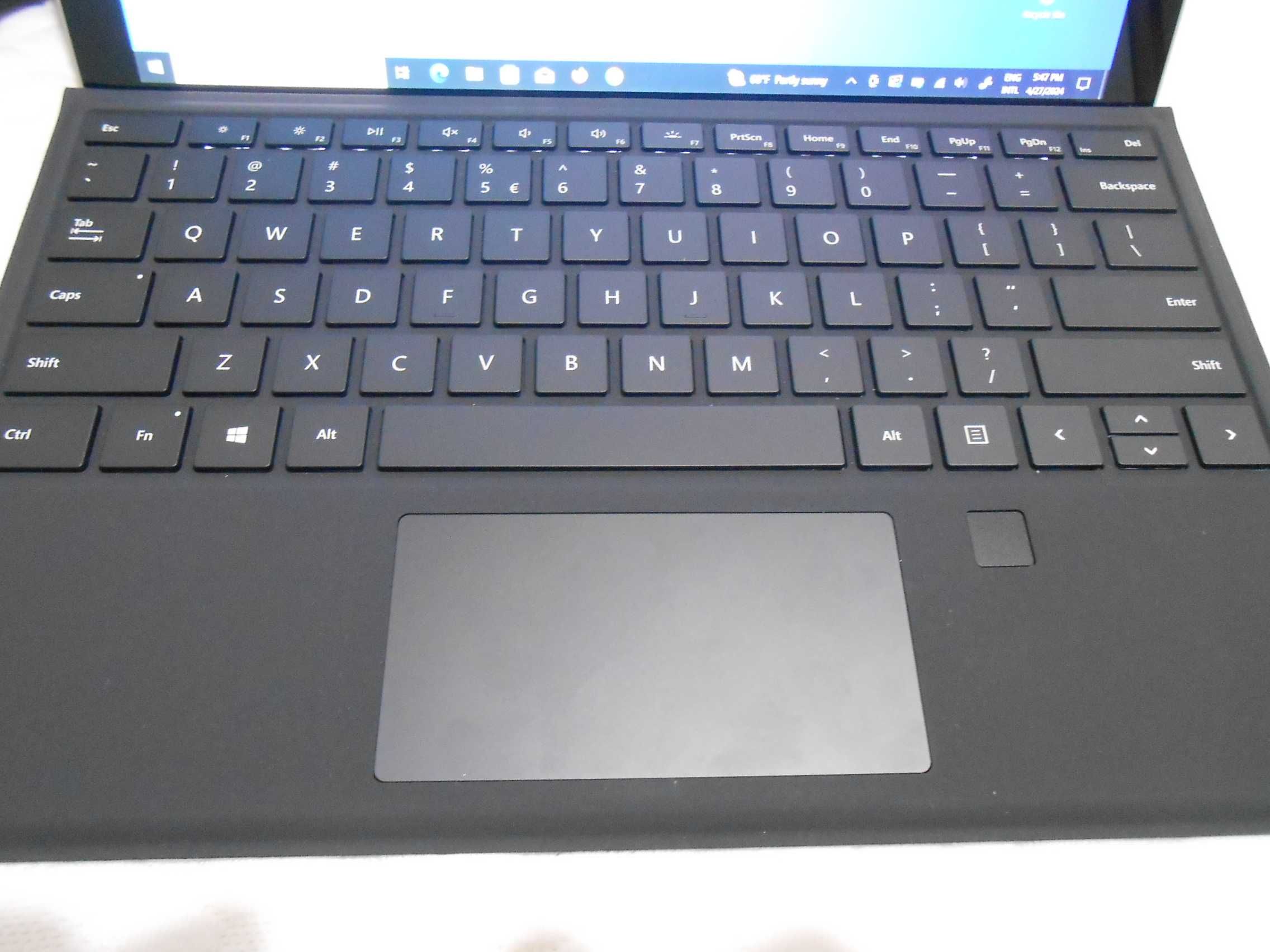 Tableta Microsoft Surface Pro 7 Plus, perfect functionala ,nota 10