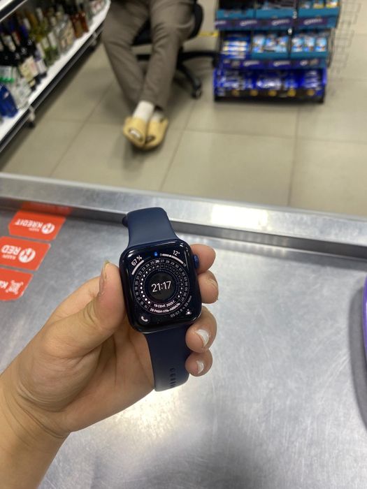 Продам Apple watch series 6