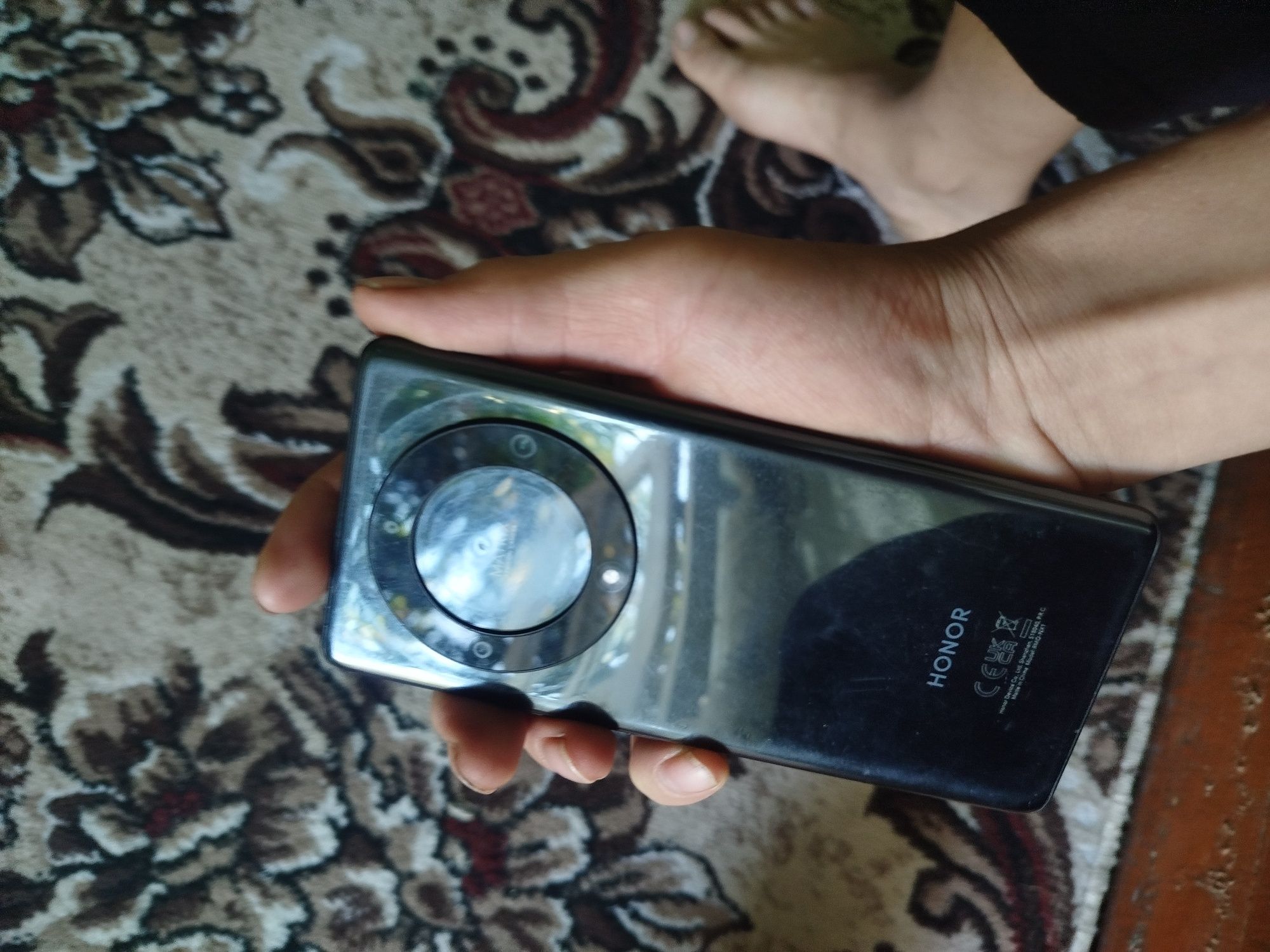 Honor x9a 5G 6/128 Ekran singan almashtirish kerak