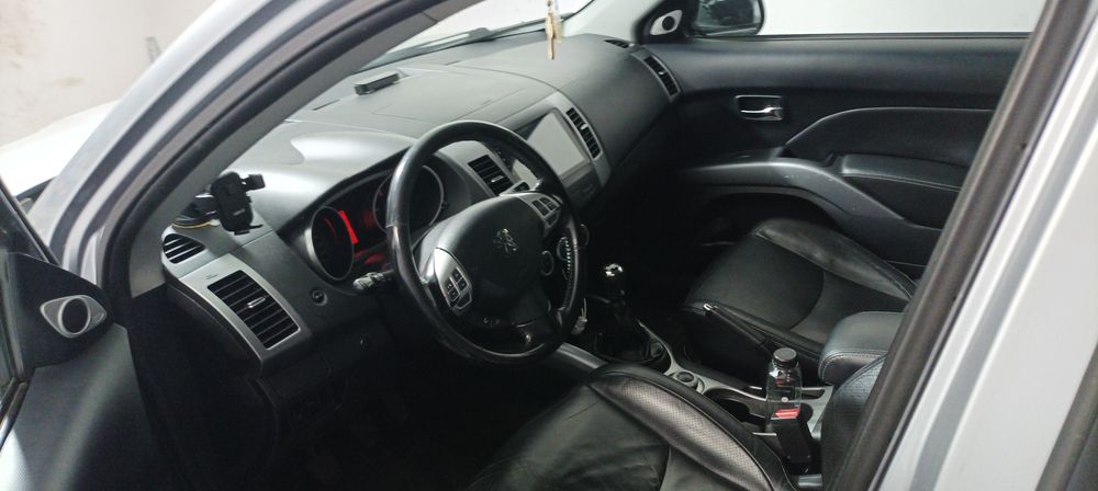 Peugeot 4007 2.2 HDI