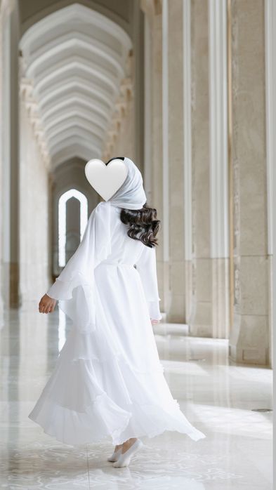 Продам платье на сырга салу комплект,продам абайку на неке