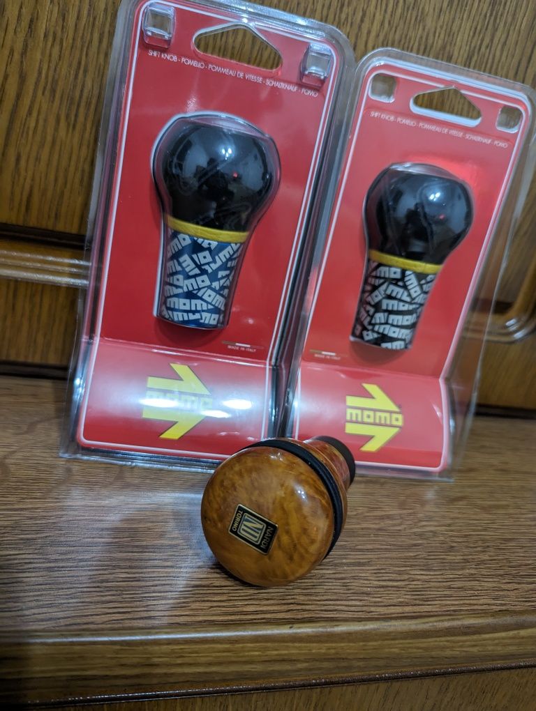 Nuca schimbator nardi momo gear knob