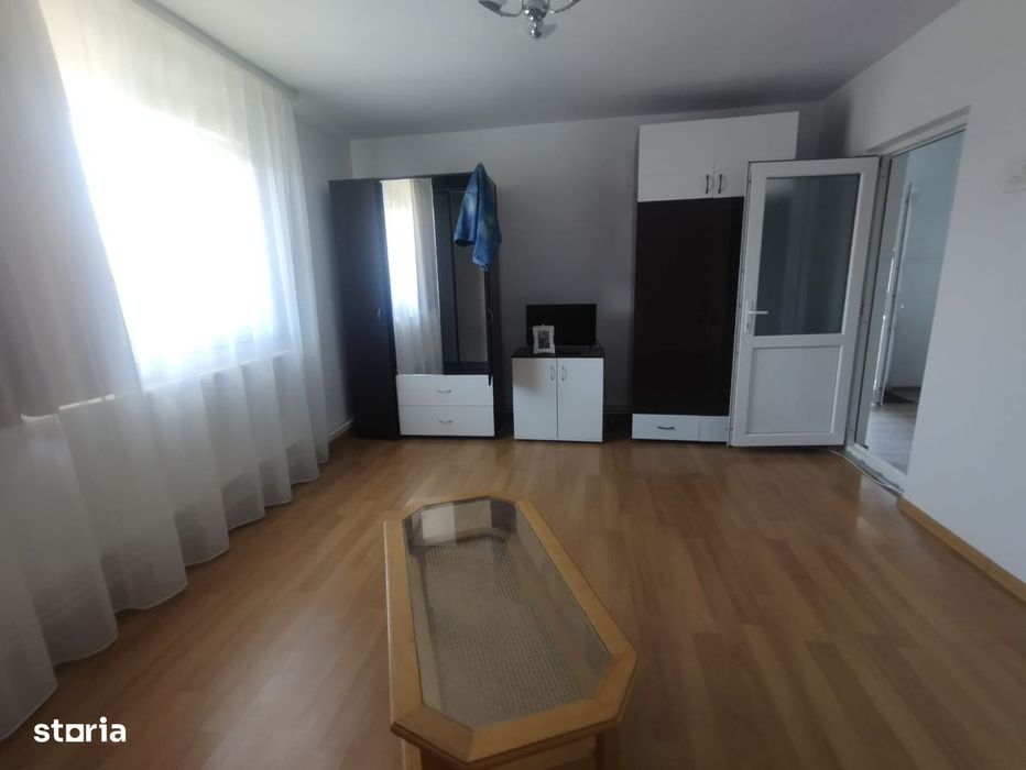 EXCLUSIV - MEDEEA ! 3 camere 75 mp in vila, curte + garaj 143.000 EURO