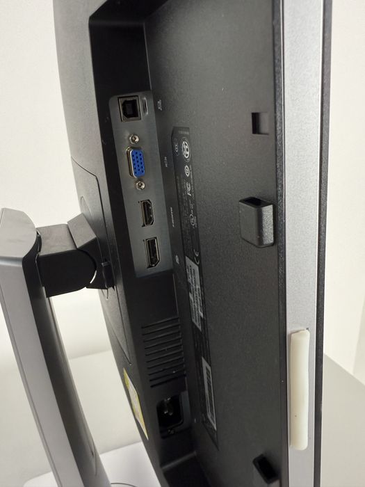 Немски Монитор HP elitedisplay E242 HDMI внос от Германия