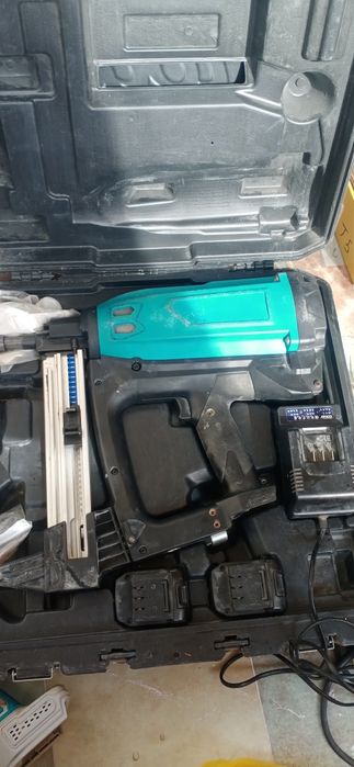 Гвоздезабивной пистолет