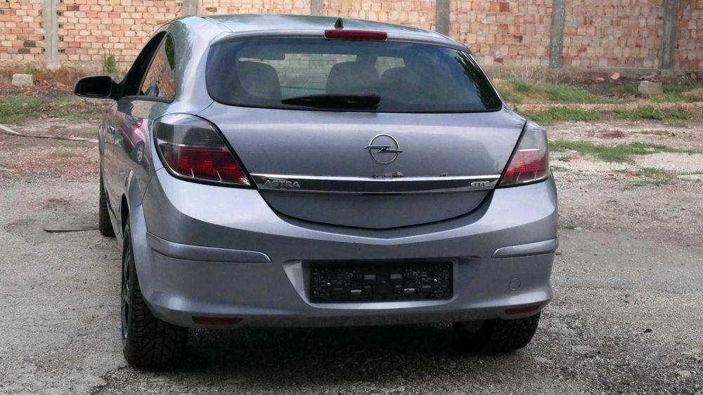 Opel Astra H 2004-2010 НА ЧАСТИ В ОПИСАНИЕТО