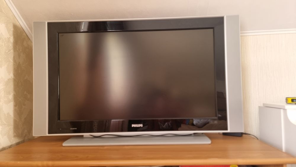 Телевизор PHILIPS