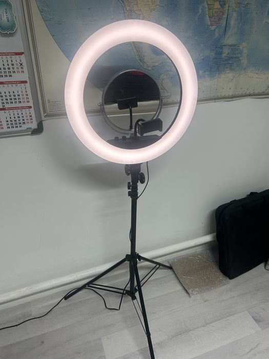 Лампа кольцовая с зеркалом