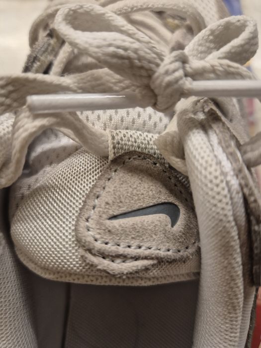 Маратонки NIKE, номер 36,5.