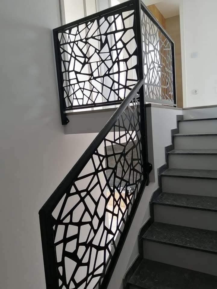 Balustrade din tablă decupata