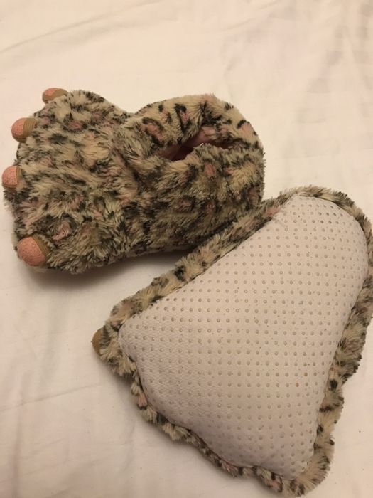 Incaltari calduroase de interior