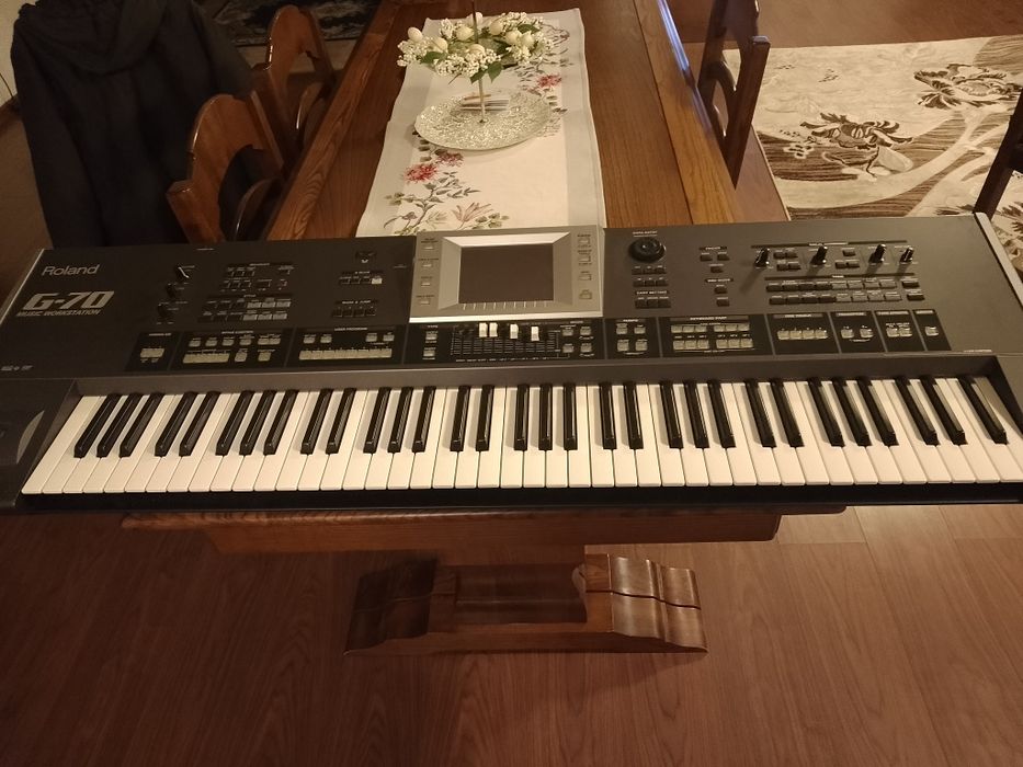 De vânzare    Roland G70