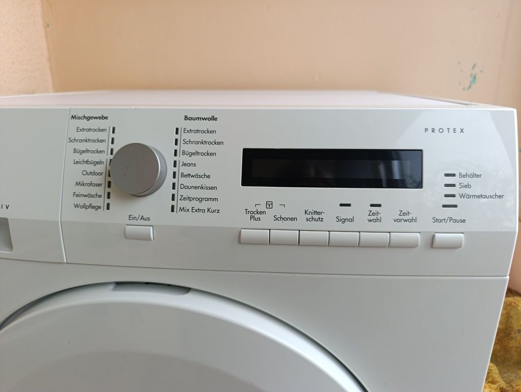 Сушилня AEG кондензационна 7кг.